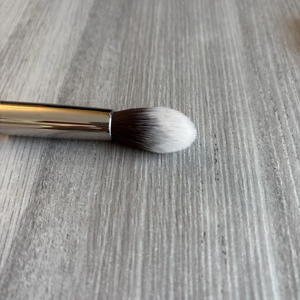 jouer cosmetics essential